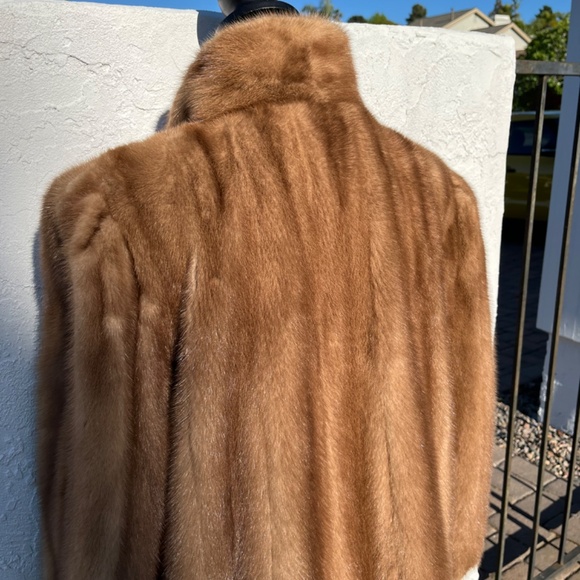 MINK COAT by McRae's Women's Medium Flawless Stylish and supple Mink Coat - Picture 10 of 14